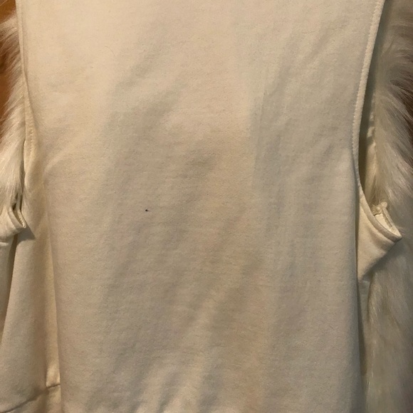 Jennifer LOPEZ Faux Fur Vest - Picture 4 of 4